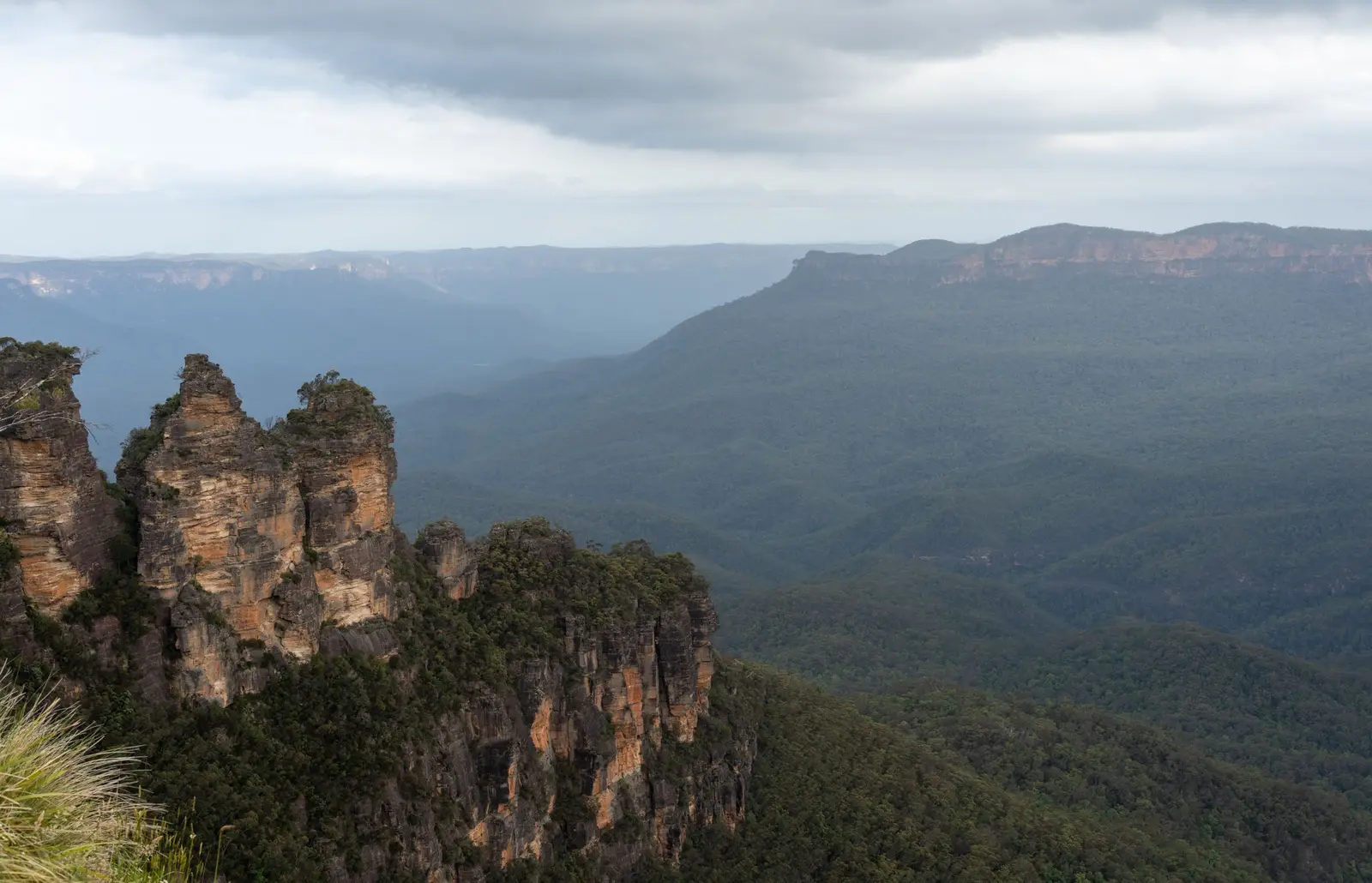 A view across the Blue Mountains