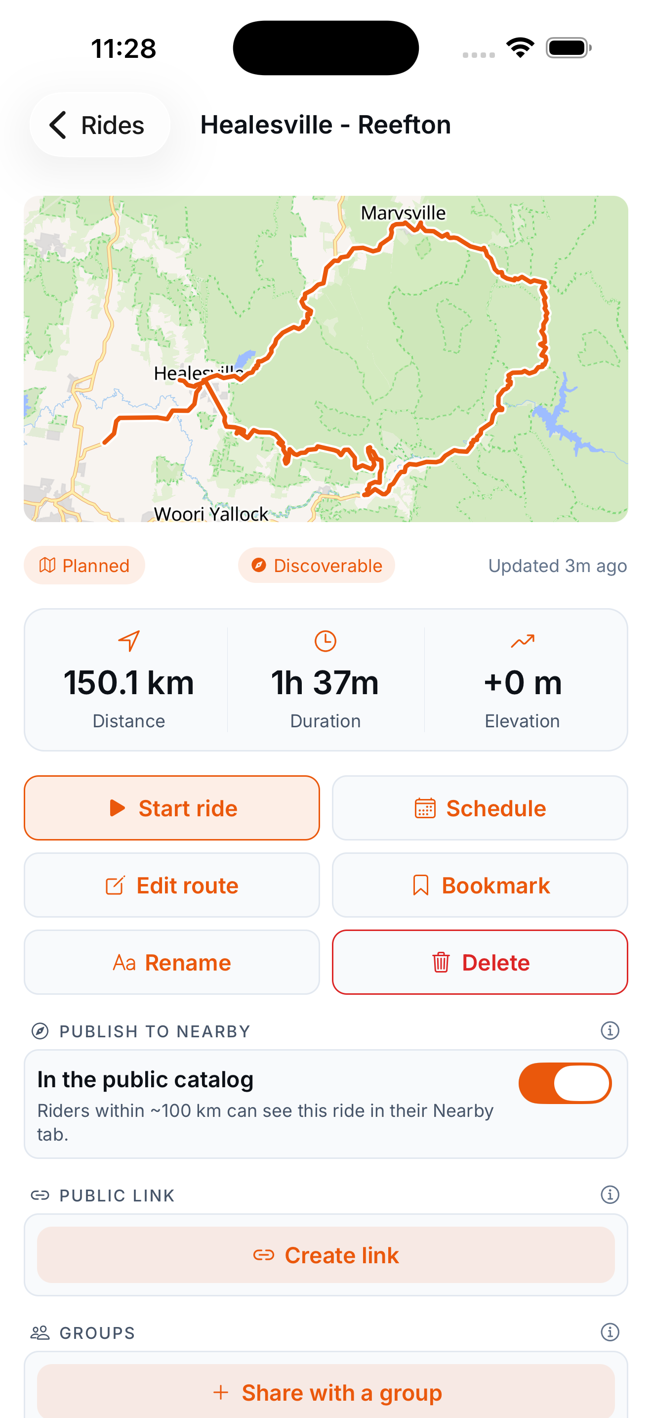 Motoridez ride detail with a recorded route on the map and stats